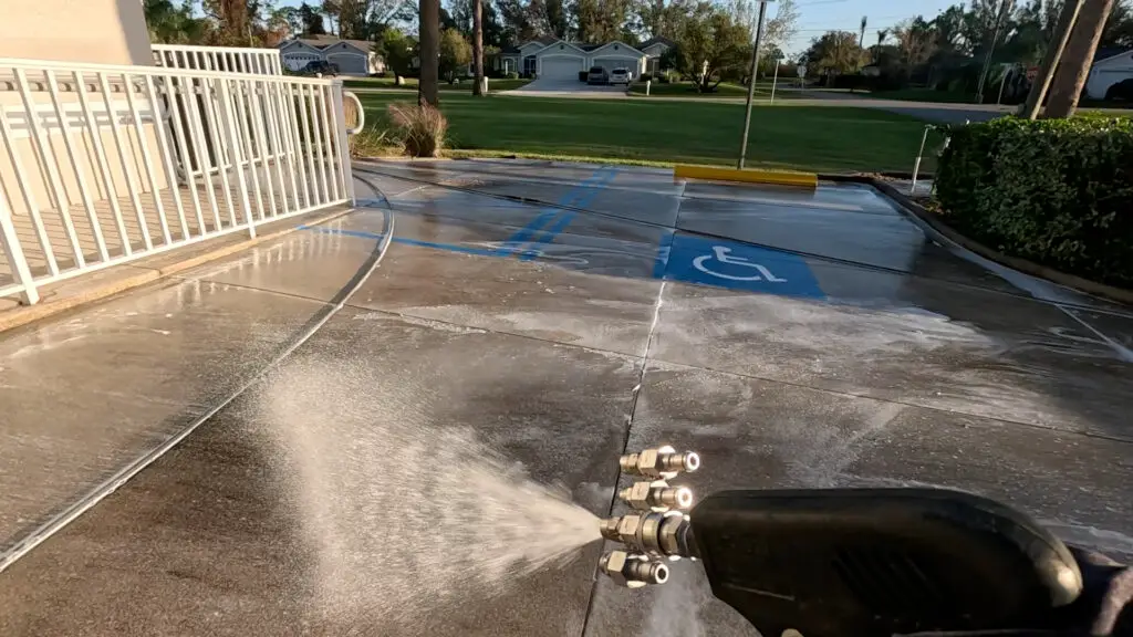 Commercial Pressure Washing